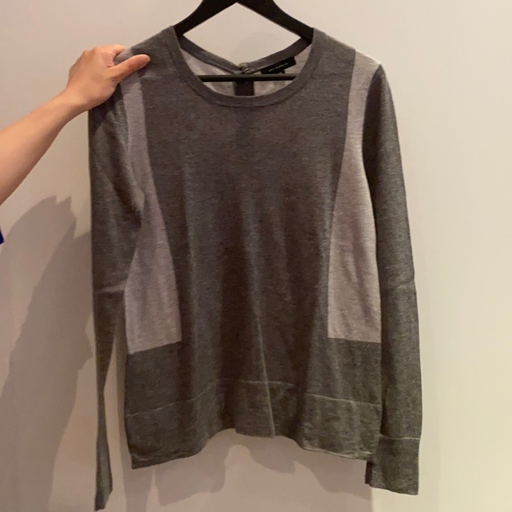 Beautiful Ann Taylor sweater